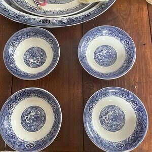 Vintage Unmarked Blue Willow Cereal Bowls by Royal China Set of 4 6.75" EUC